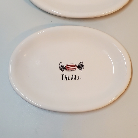 New Rae Dunn Yum & Treats Plates - Picture 5 of 7